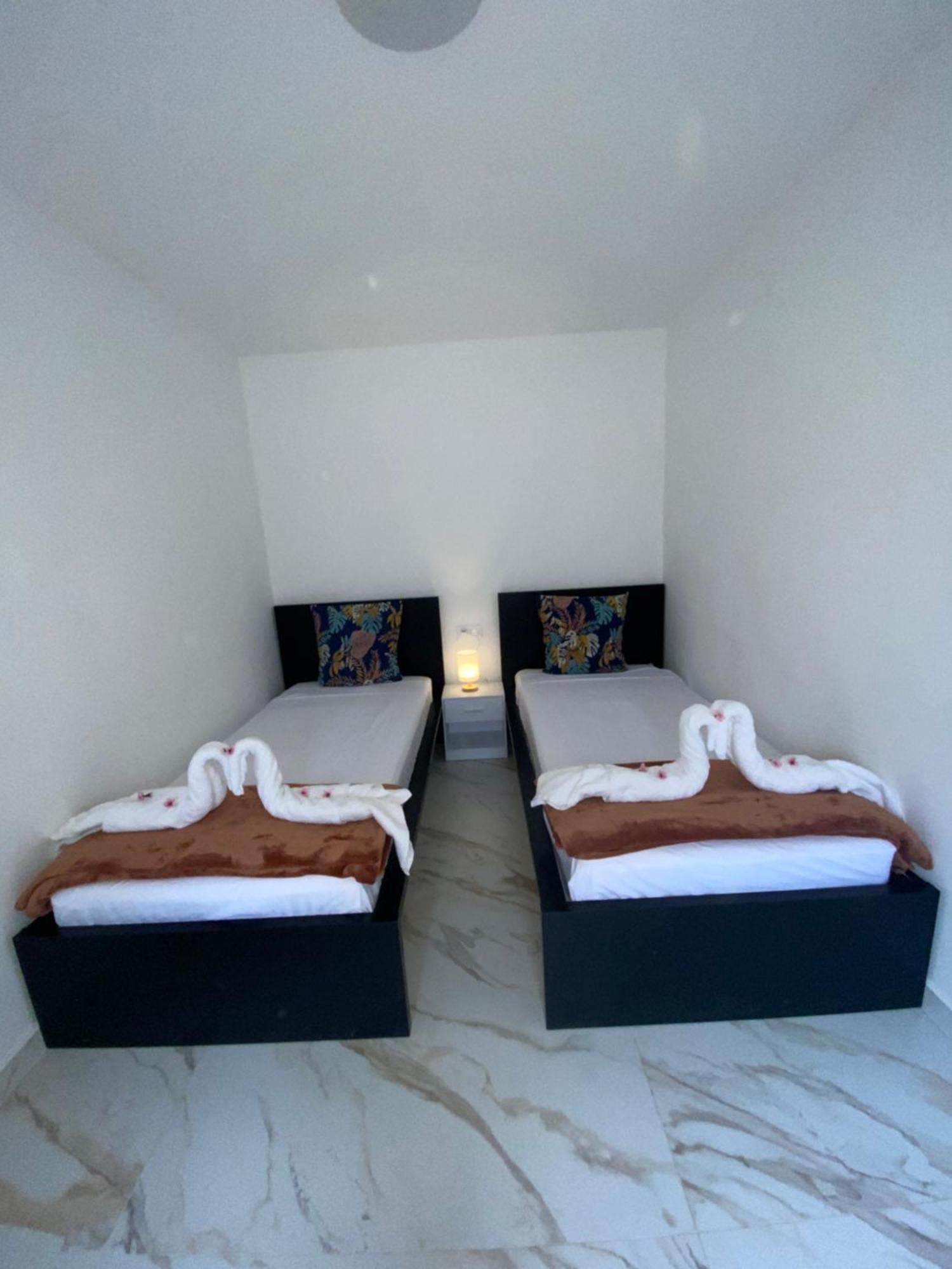 شقة Requesens Playa إمبوريابرافا المظهر الخارجي الصورة